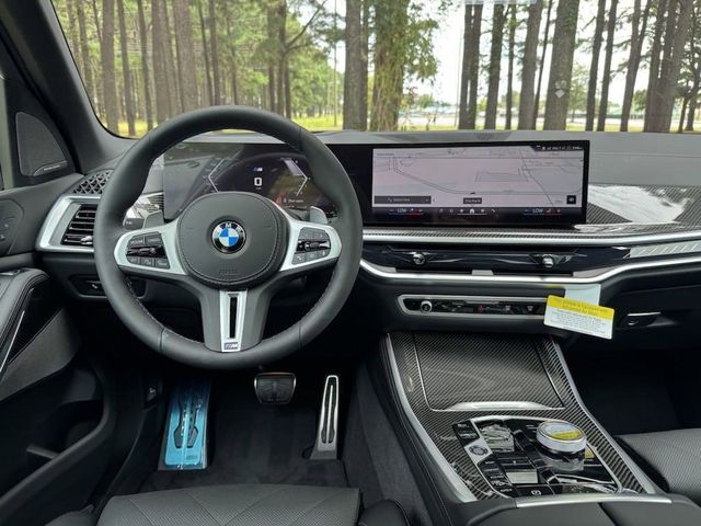 2025 BMW X5 M60i