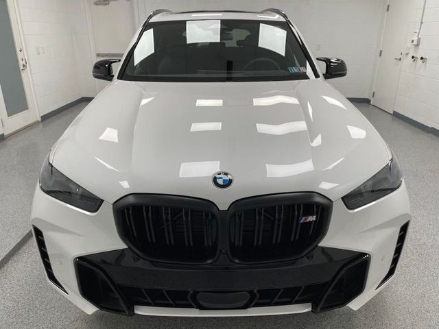 2025 BMW X5 M60i