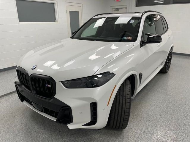 2025 BMW X5 M60i