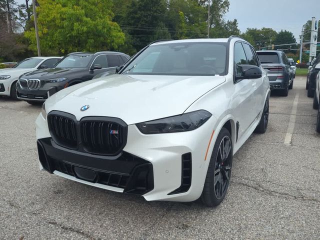 2025 BMW X5 M60i