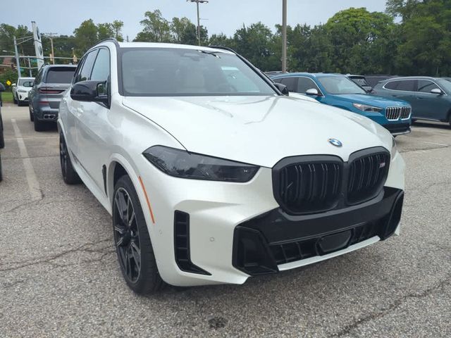 2025 BMW X5 M60i