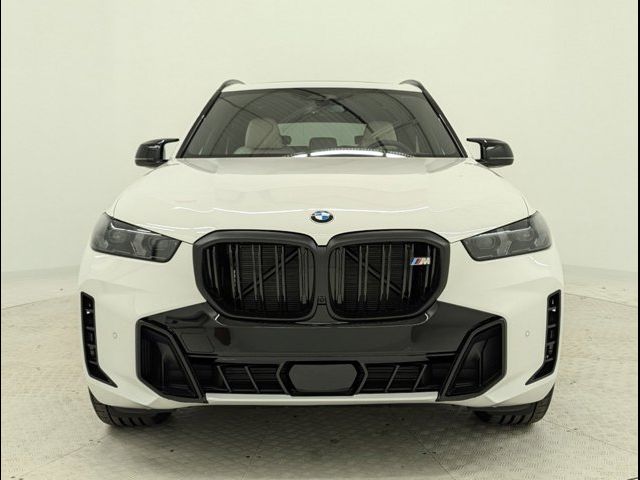 2025 BMW X5 M60i