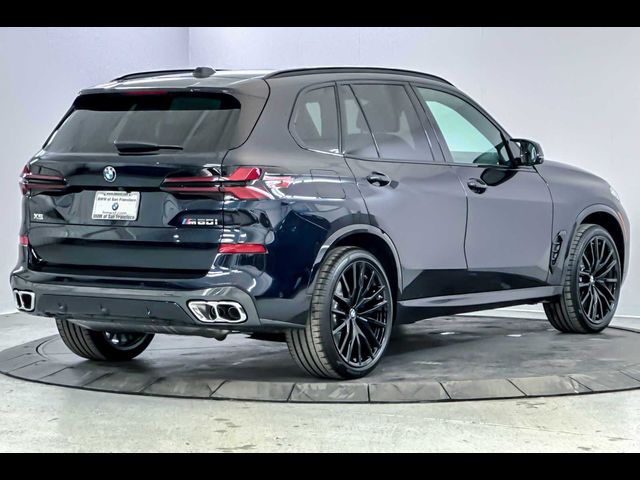 2025 BMW X5 M60i