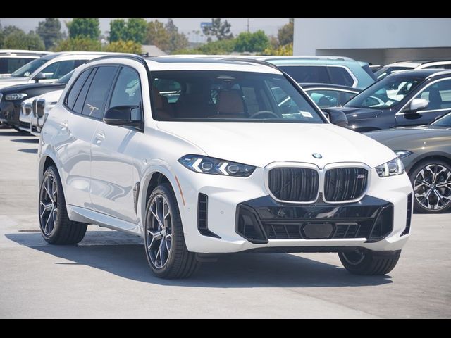 2025 BMW X5 M60i