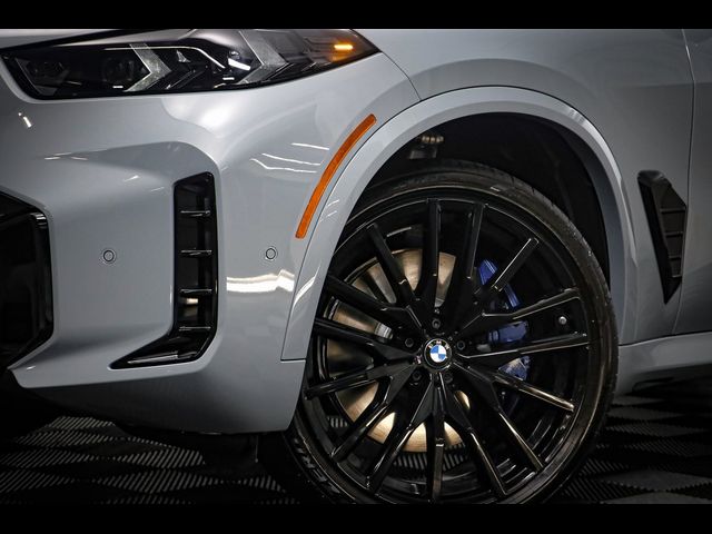 2025 BMW X5 M60i