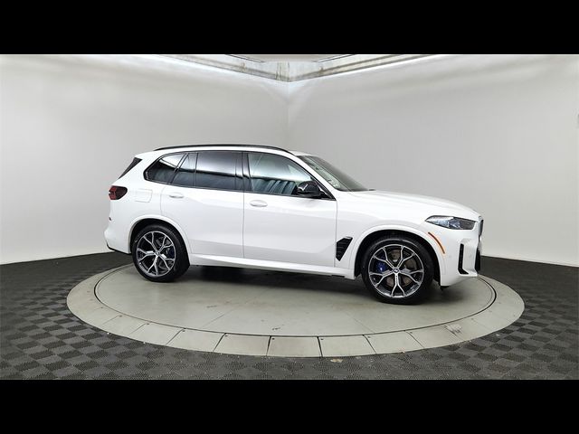 2025 BMW X5 M60i