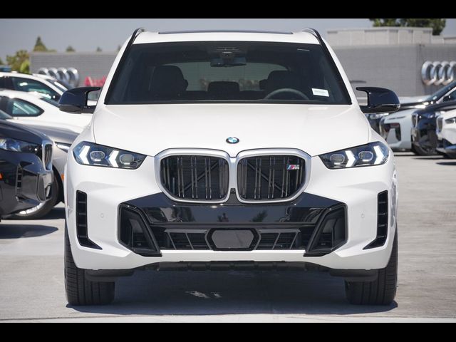 2025 BMW X5 M60i