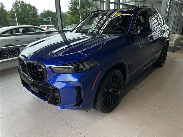 2025 BMW X5 M60i