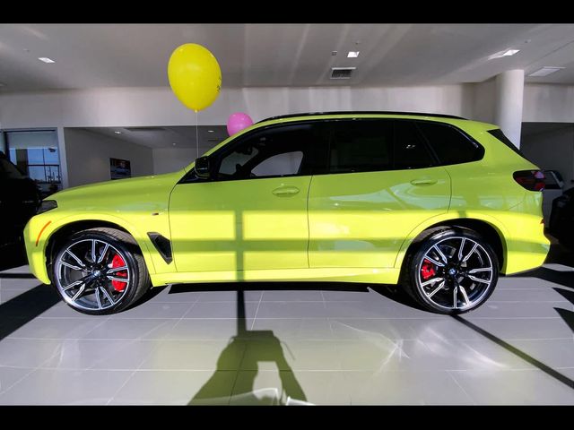 2025 BMW X5 M60i