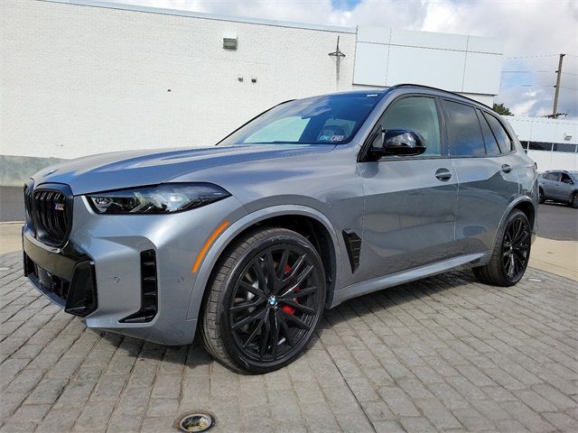 2025 BMW X5 M60i