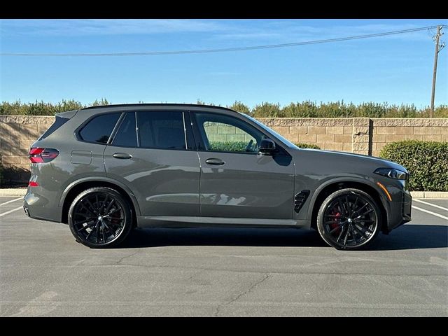 2025 BMW X5 M60i