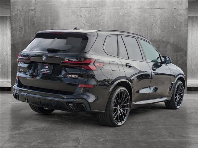 2025 BMW X5 M60i