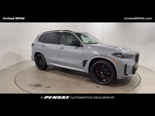 2025 BMW X5 M60i