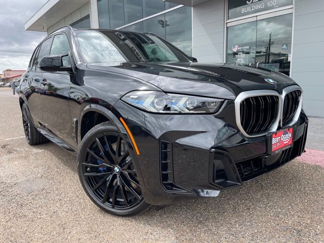 2025 BMW X5 M60i