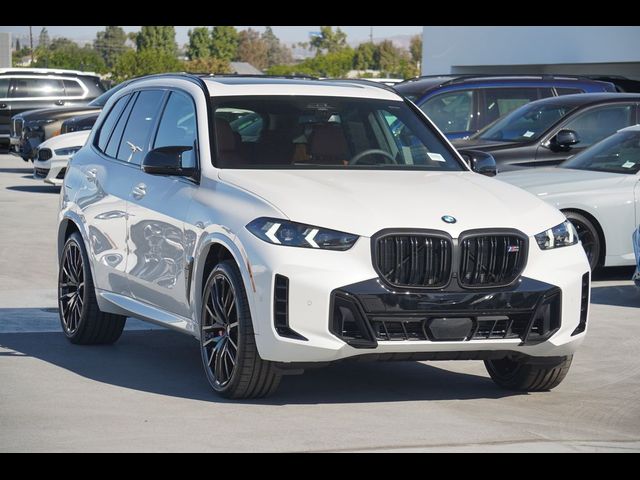 2025 BMW X5 M60i