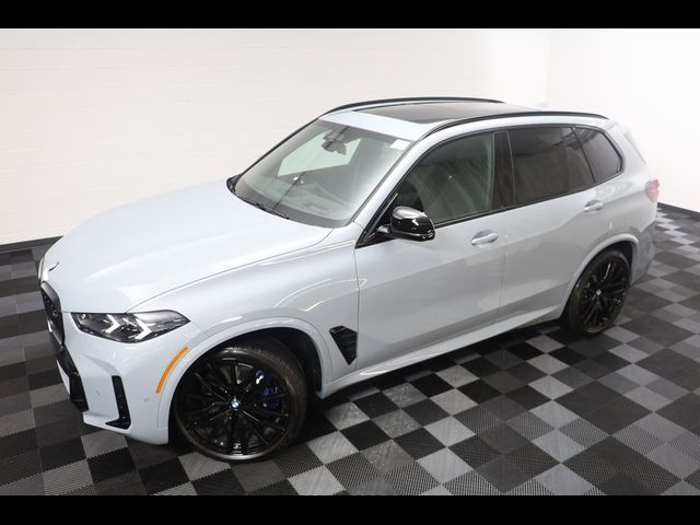 2025 BMW X5 M60i