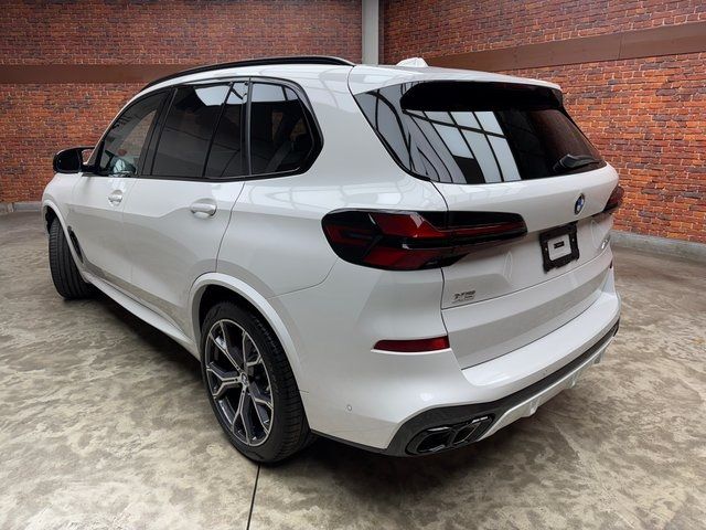 2025 BMW X5 M60i