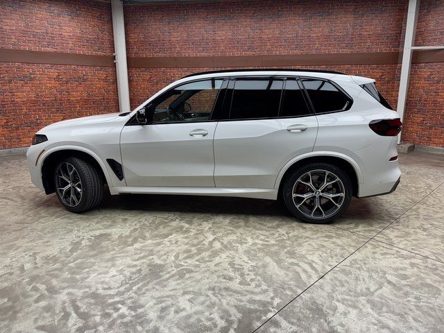 2025 BMW X5 M60i