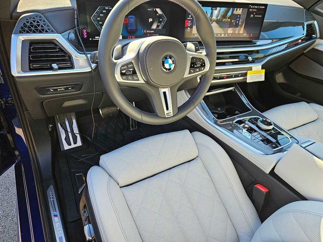 2025 BMW X5 M60i