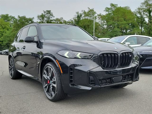 2025 BMW X5 M60i