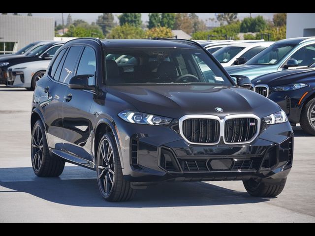 2025 BMW X5 M60i