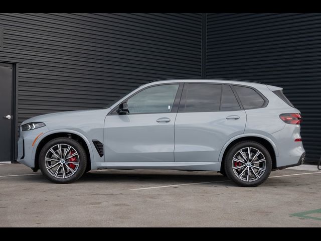 2025 BMW X5 M60i