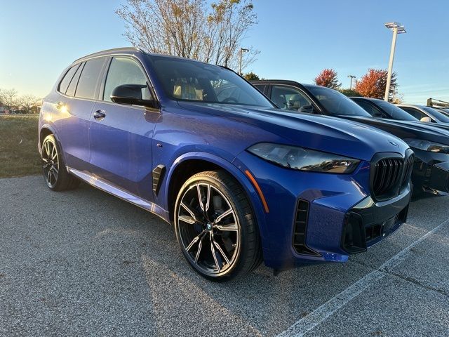 2025 BMW X5 M60i