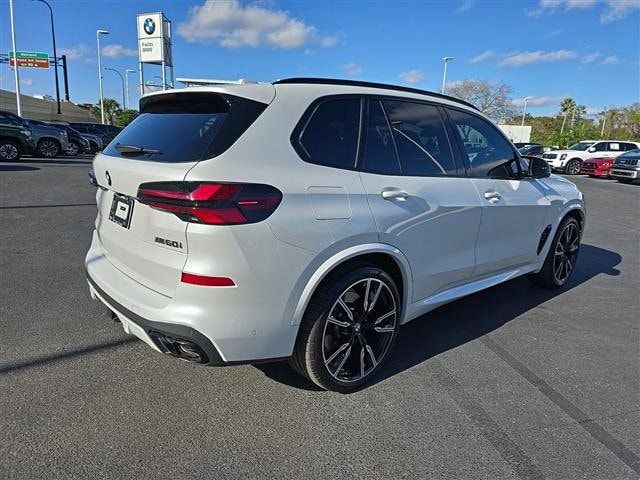 2025 BMW X5 M60i