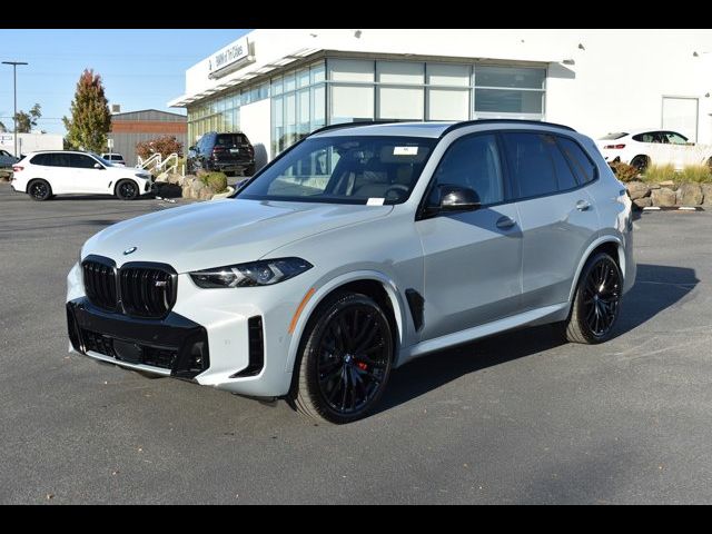 2025 BMW X5 M60i