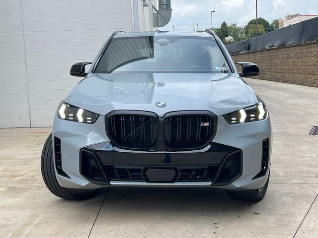 2025 BMW X5 M60i