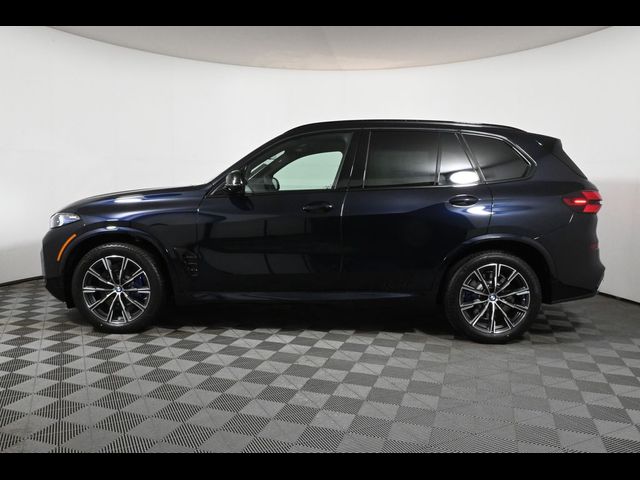 2025 BMW X5 M60i