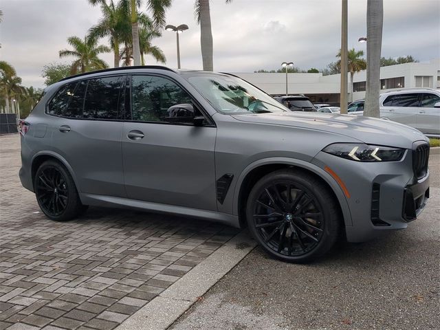 2025 BMW X5 M60i