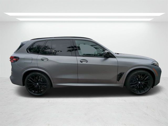 2025 BMW X5 M60i