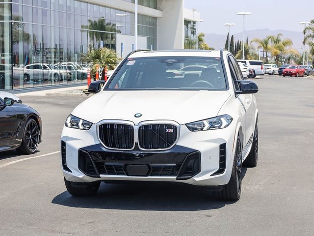 2025 BMW X5 M60i