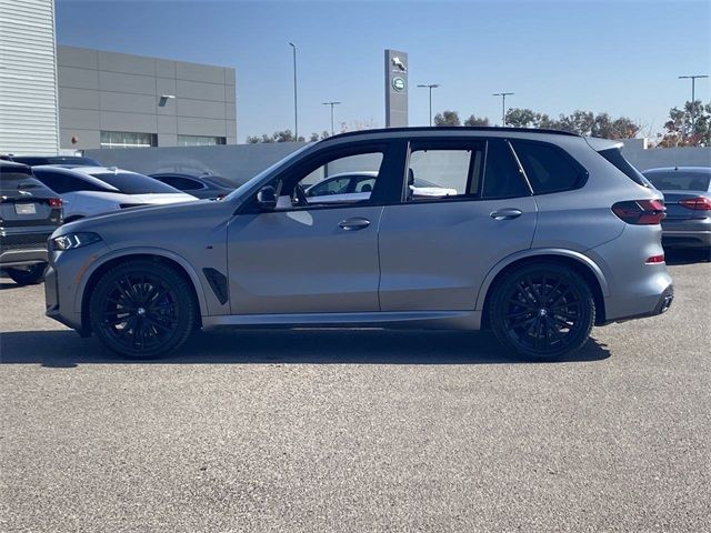 2025 BMW X5 M60i