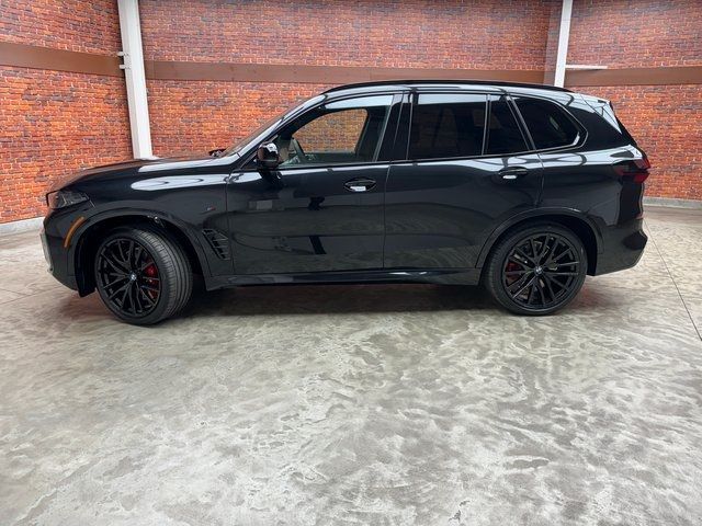 2025 BMW X5 M60i