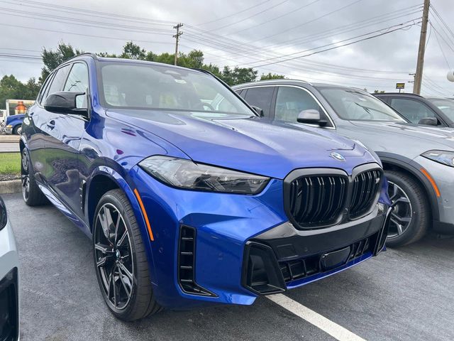 2025 BMW X5 M60i