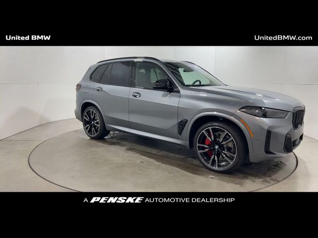 2025 BMW X5 M60i