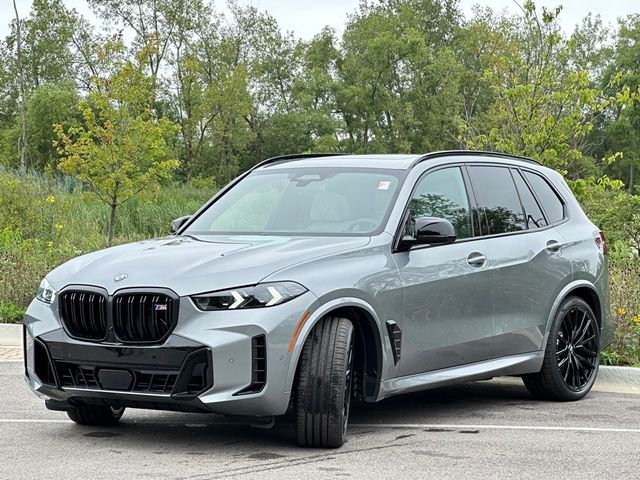 2025 BMW X5 M60i