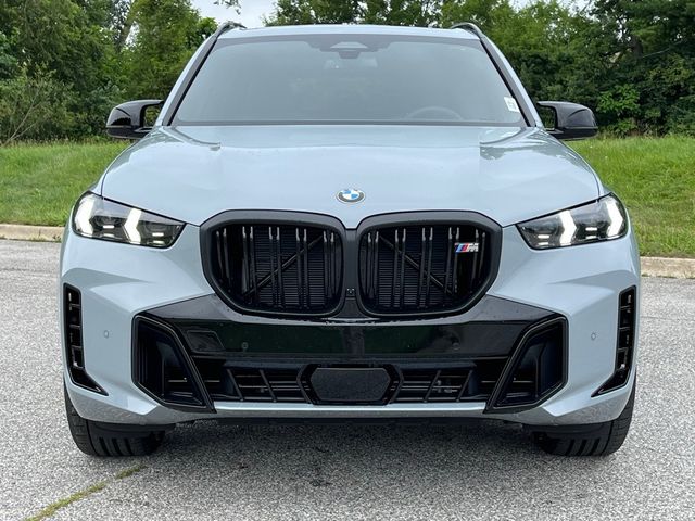 2025 BMW X5 M60i