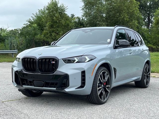 2025 BMW X5 M60i