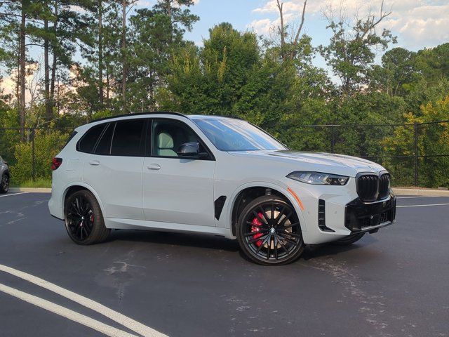 2025 BMW X5 M60i