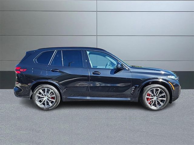 2025 BMW X5 M60i