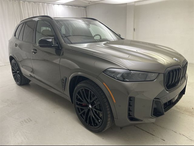 2025 BMW X5 M60i