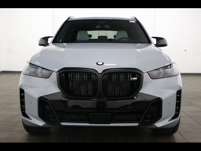 2025 BMW X5 M60i