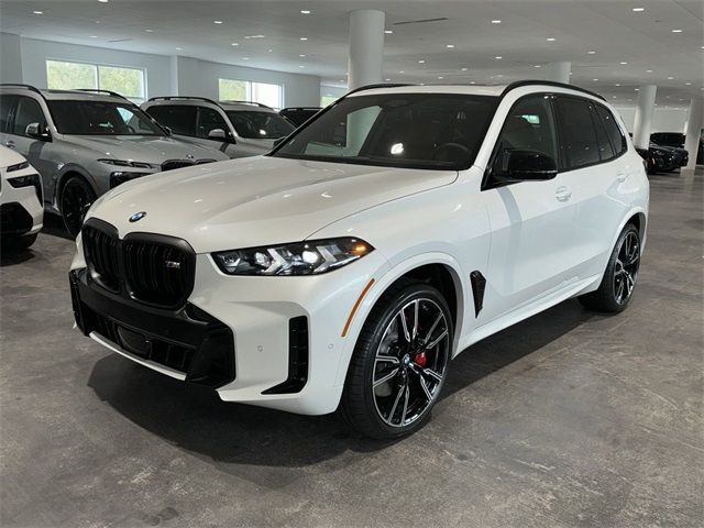 2025 BMW X5 M60i