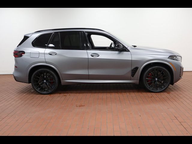 2025 BMW X5 M60i