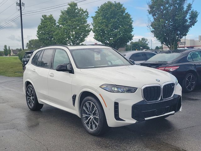 2025 BMW X5 M60i