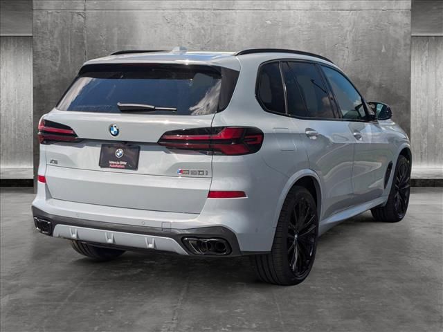 2025 BMW X5 M60i