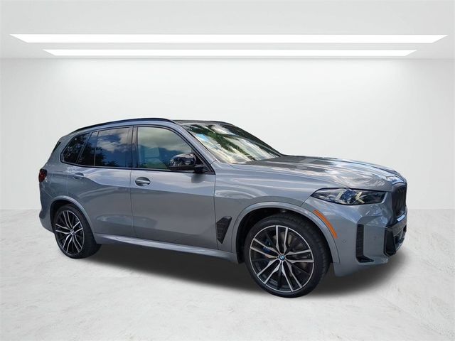 2025 BMW X5 M60i